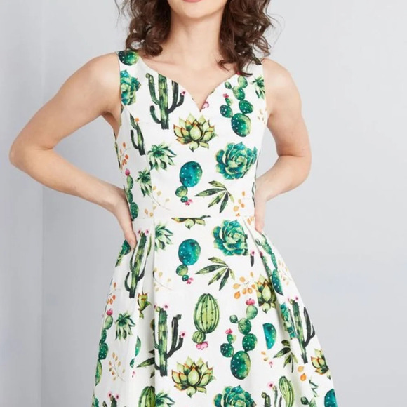Modcloth "Dashing Darling" A-Line in Succulents - Picture 2 of 5